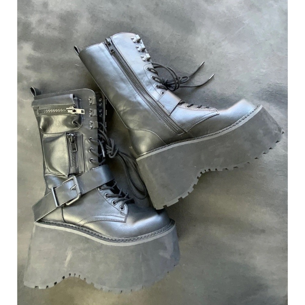 Dolls Kill Current Mood Obsidian Platform Boots Black Pocket Goth Combat Size 7